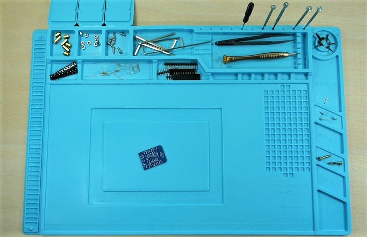 Cheapest soldering mat: Unboxing 