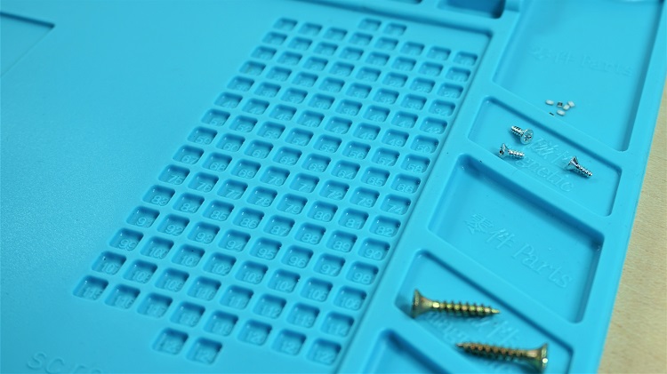 Soldering Mat protecting heat resistant holding tools