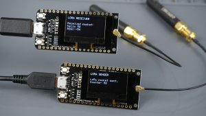 ESP32 with Built-in SX1276 LoRa and SSD1306 OLED Display (Review)