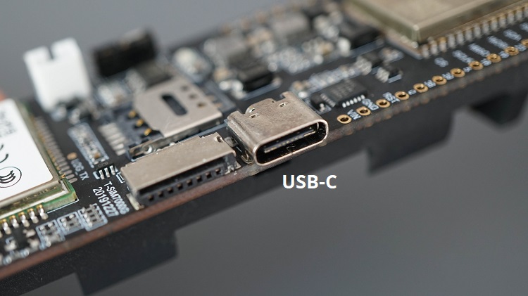 LILYGO T-SIM7000G USB-C port